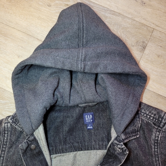 Boys Gap Denim Hooded Jacket Size Medium 8-9 - Picture 3 of 8